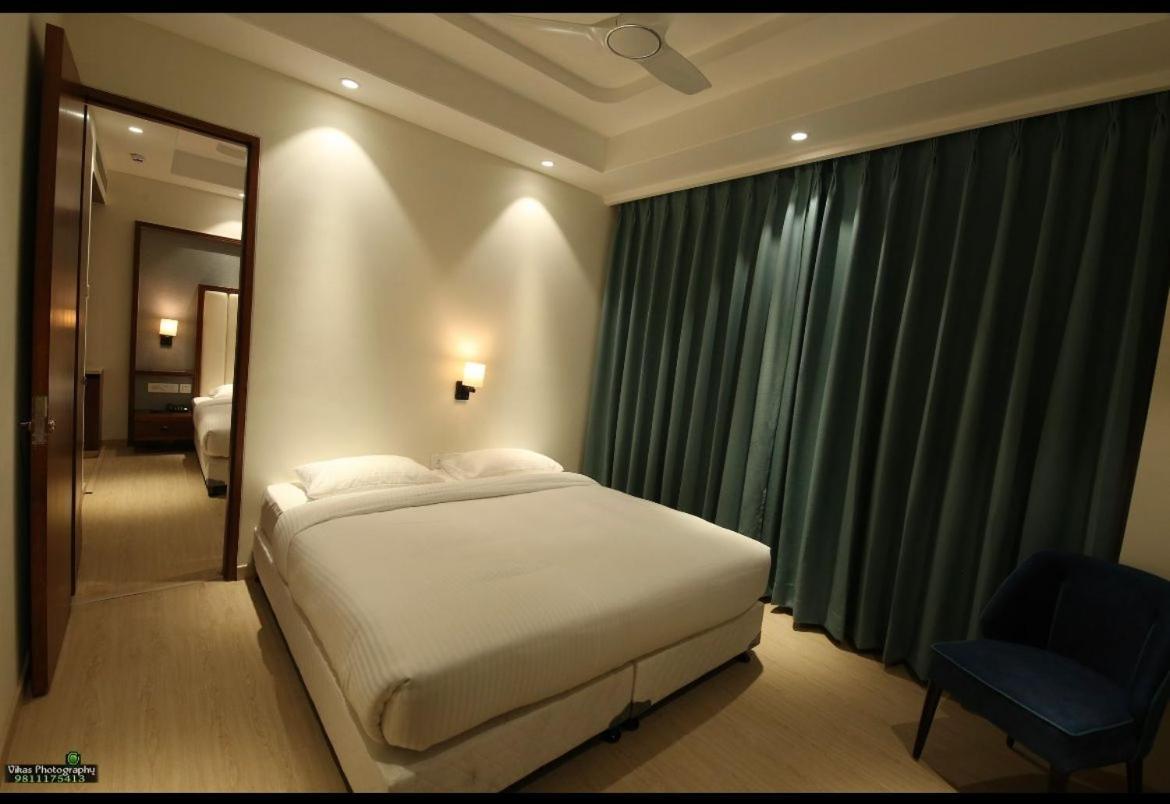 The Central View Faridabad Exterior photo
